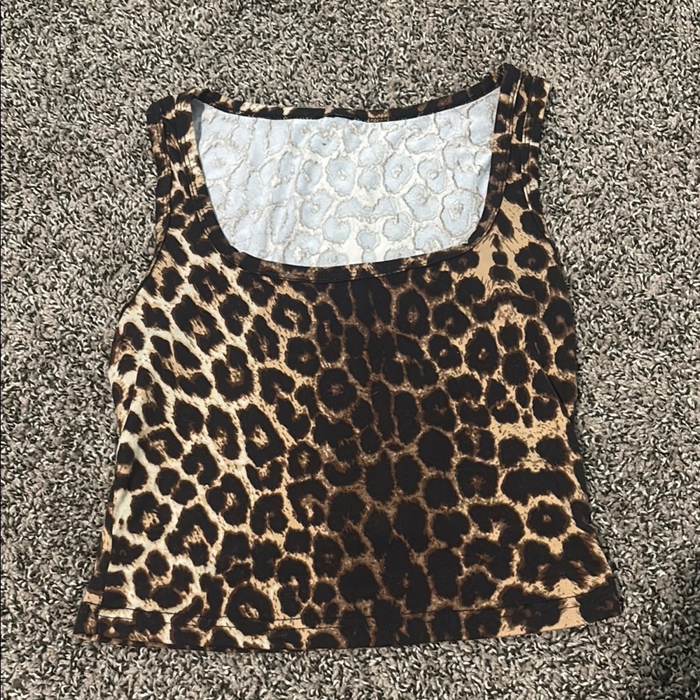 Leopard Print fitted Sleeveless Top (small)